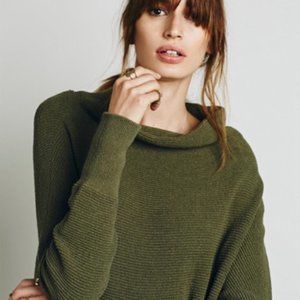 Free People Women's Ottoman Slouchy Tunic Sweater--- Olive Green